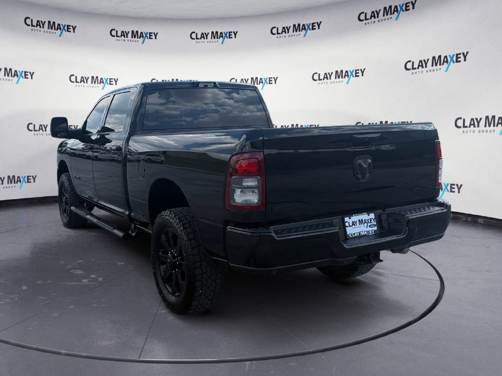 Used 2024 RAM 2500 Big Horn w/ Night Edition AWD/4WD image 3