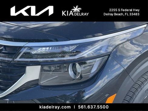 New 2026 Kia Seltos EX FWD image 6