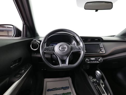 Used 2019 Nissan Kicks SR w/ SR Premium Package FWD image 28