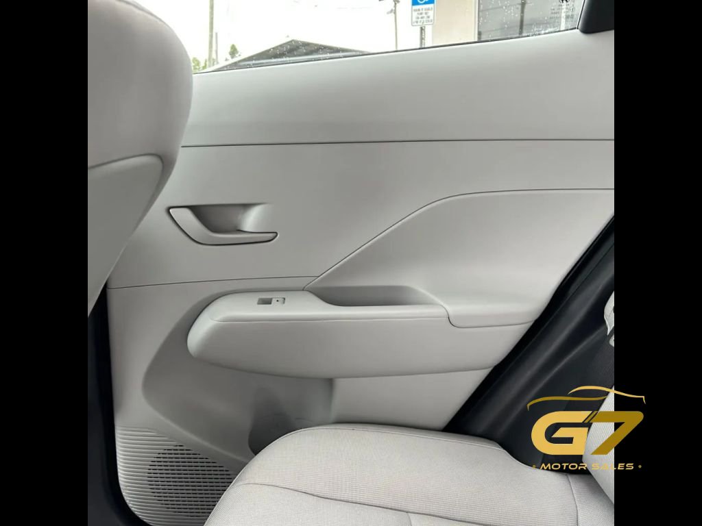 Used 2025 Hyundai Kona SEL FWD image 26