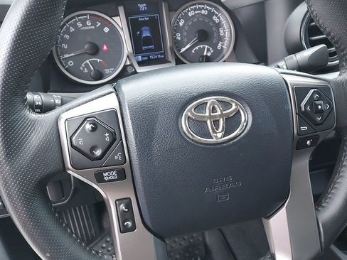 Used 2017 Toyota Tacoma SR5 w/ Tow Package image 13