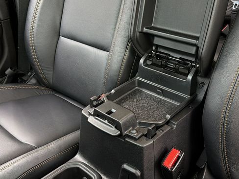 Used 2025 Jeep Wrangler Unlimited Sahara w/ Safety Group image 37