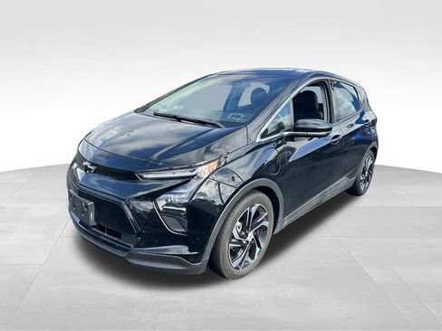 Certified 2023 Chevrolet Bolt LT FWD image 3