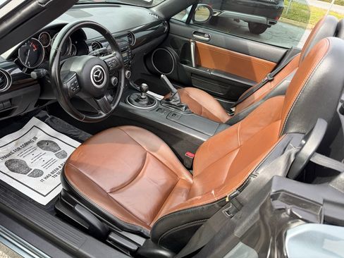 Used 2013 MAZDA MX-5 Miata Grand Touring w/ Premium Pkg image 18