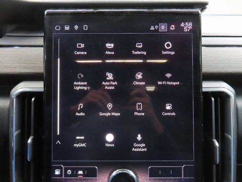 Used 2025 GMC Acadia Denali w/ Super Cruise Package image 22