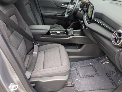 Used 2025 Chevrolet Equinox LT FWD image 31
