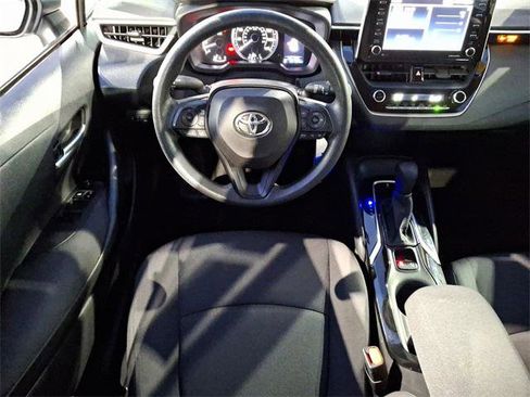 Certified 2021 Toyota Corolla LE image 18