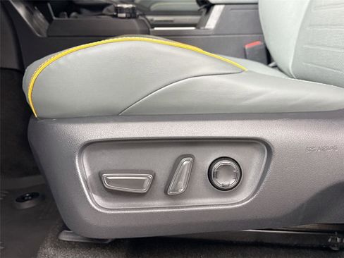 Certified 2025 Toyota 4Runner Trailhunter AWD/4WD image 45