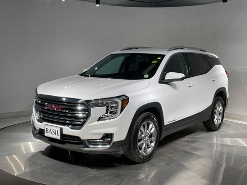 Used 2022 GMC Terrain SLT AWD/4WD image 8