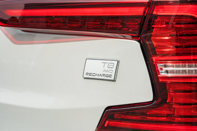 Used 2024 Volvo S60 T8 Plus w/ Climate Package AWD/4WD image 8