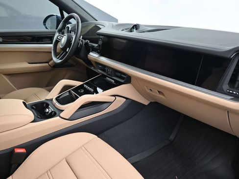 New 2026 Porsche Cayenne S AWD/4WD image 14