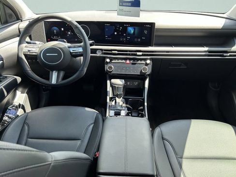 Certified 2025 Hyundai Tucson SEL FWD image 18