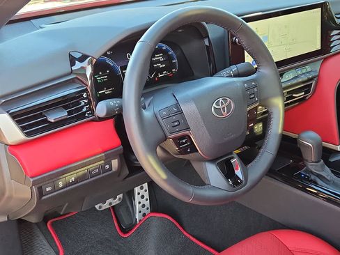 Used 2026 Toyota Camry XSE w/ Premium Package FWD image 10