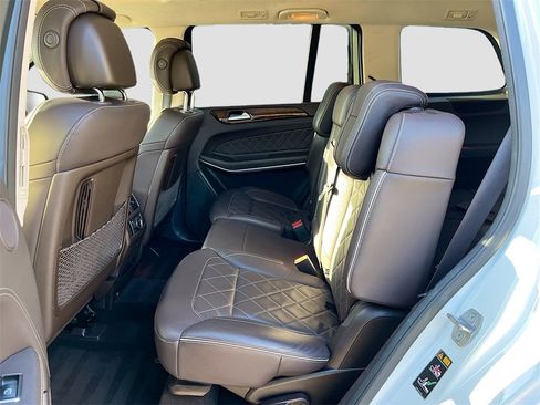 Used 2019 Mercedes-Benz GLS 550 4MATIC image 24