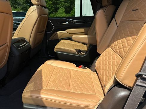 Used 2022 Cadillac Escalade Sport w/ Touring Package RWD image 20
