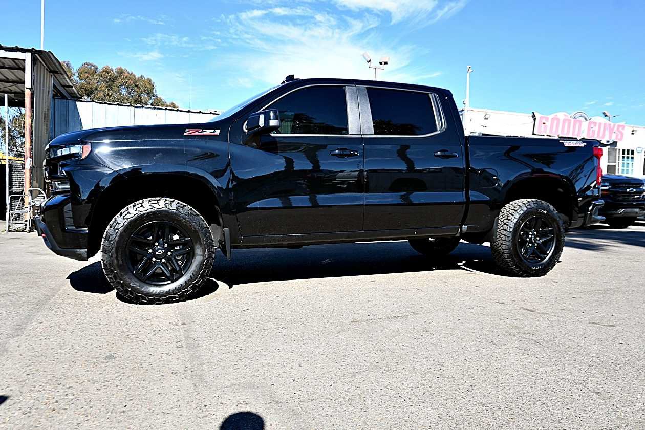Used 2020 Chevrolet Silverado 1500 LT Trail Boss AWD/4WD image 4