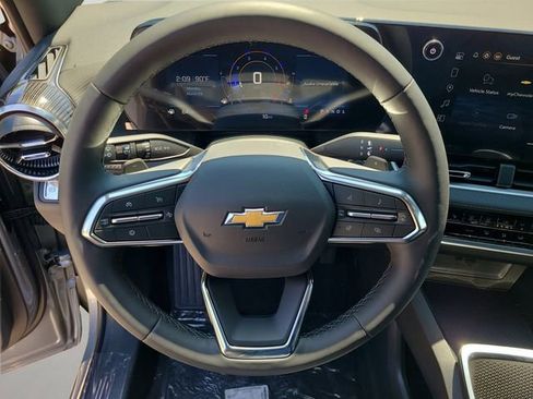 New 2026 Chevrolet Equinox LT image 21