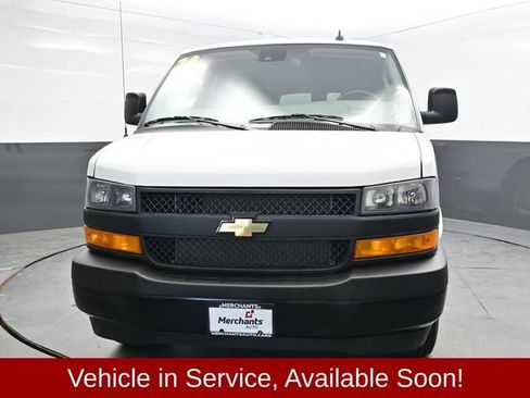 Used 2024 Chevrolet Express 3500 LS RWD image 2