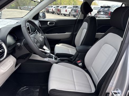 New 2026 Hyundai Venue SEL FWD image 10
