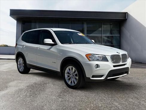 Used 2014 BMW X3 xDrive28i AWD/4WD image 2