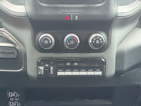 Used 2021 RAM 5500 Tradesman w/ Chrome Appearance Group image 13