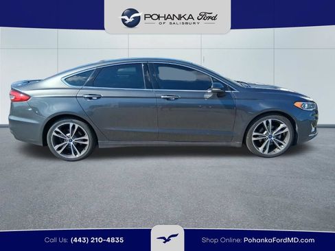 Used 2019 Ford Fusion Titanium AWD/4WD image 4