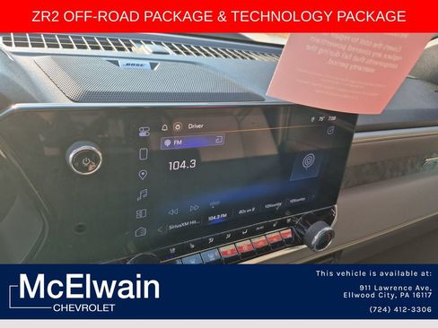 Used 2025 Chevrolet Colorado ZR2 w/ Technology Package AWD/4WD image 23