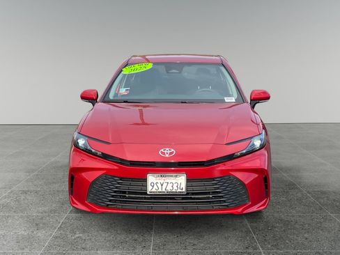 Used 2025 Toyota Camry LE FWD image 8