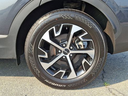 Used 2023 Kia Sportage EX AWD/4WD image 7