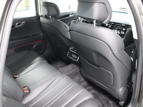 Used 2025 Genesis G80 2.5T AWD/4WD image 30