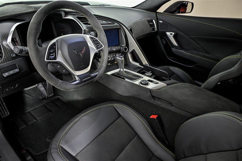 Used 2016 Chevrolet Corvette Z06 w/ C7.r Special Edition RWD image 16