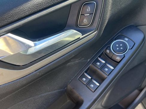 Used 2021 Ford Escape SE w/ Convenience Package image 22