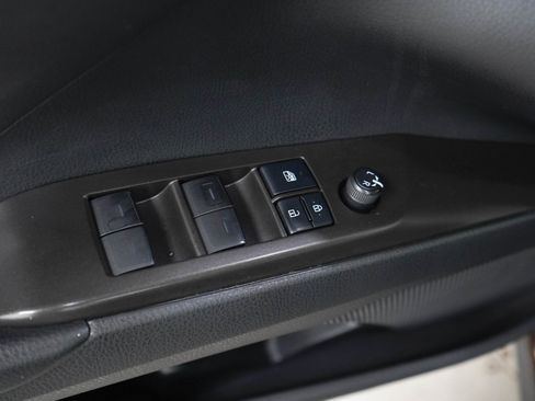 Used 2022 Toyota Camry SE FWD image 18