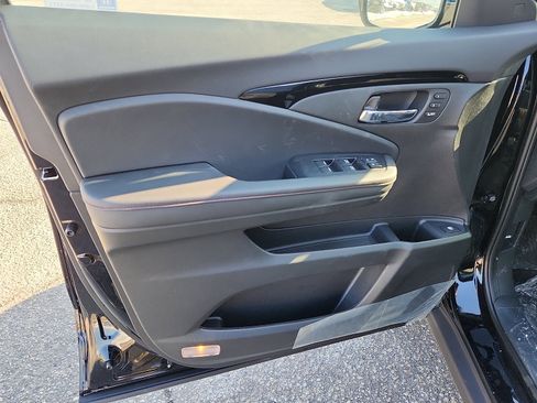 New 2026 Honda Ridgeline Black Edition image 8