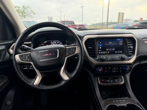 Used 2023 GMC Acadia Denali FWD image 23