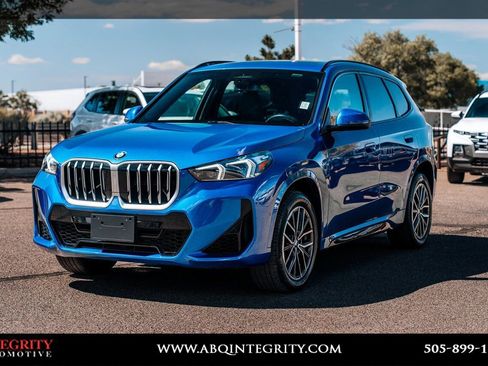 Used 2025 BMW X1 xDrive28i AWD/4WD image 3