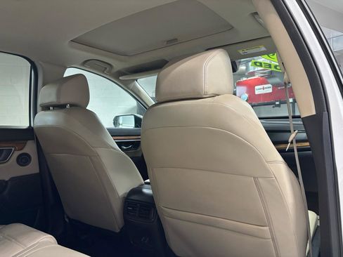 Used 2019 Honda CR-V EX-L image 16