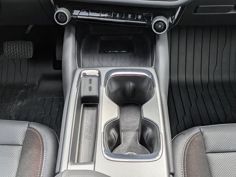 Certified 2026 Chevrolet Equinox EV RS FWD image 18