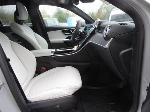 New 2026 Mercedes-Benz GLC 300 4MATIC image 18