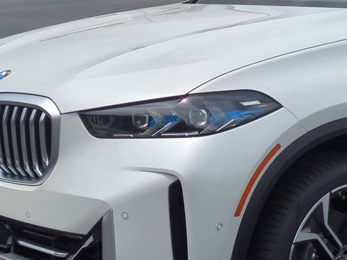 Used 2026 BMW X5 xDrive40i AWD/4WD image 6