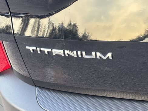 Certified 2022 Ford Escape Titanium image 10