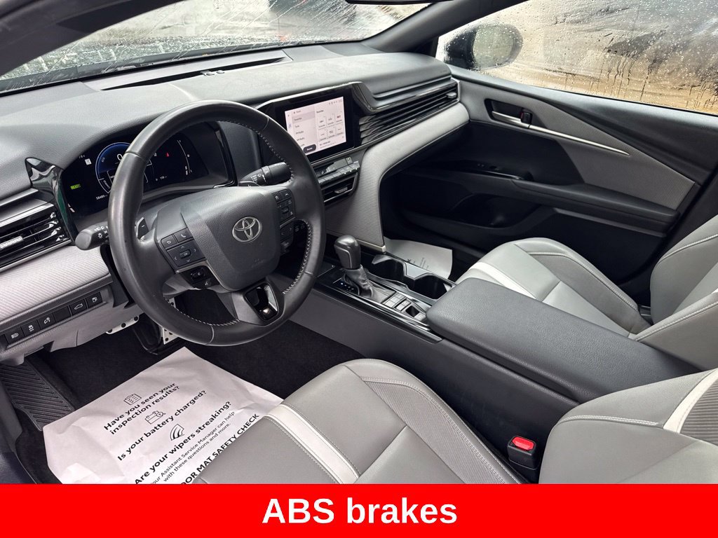 Certified 2025 Toyota Camry SE FWD image 13