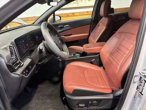 Used 2023 Kia Sportage SX image 17