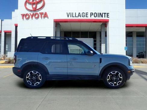 Used 2023 Ford Bronco Sport Outer Banks w/ Tech Package image 8