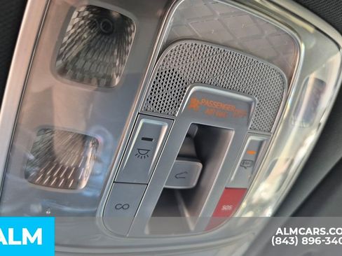 Used 2023 Genesis GV70 2.5T w/ Advanced Package image 41