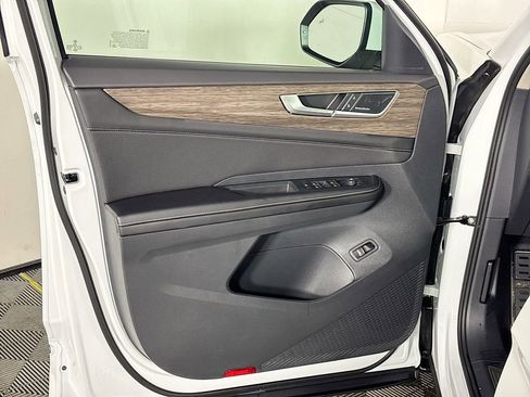 New 2026 Volkswagen Atlas SEL Premium R-Line image 10