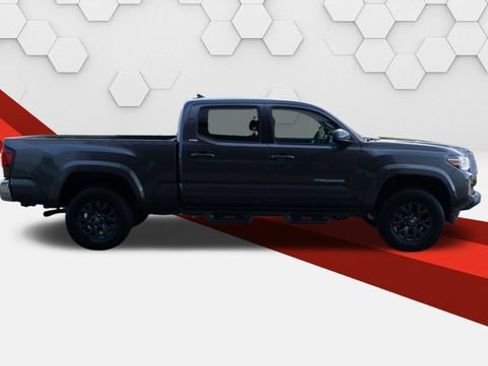 Used 2023 Toyota Tacoma SR5 RWD image 7