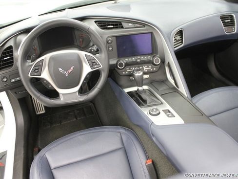 Used 2016 Chevrolet Corvette Stingray Convertible w/ 3LT Preferred Equipment Group RWD image 26