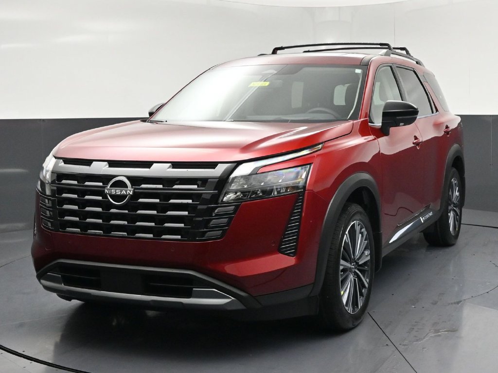 New 2026 Nissan Pathfinder Platinum AWD/4WD image 3