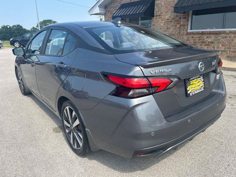 Used 2020 Nissan Versa SR FWD image 9